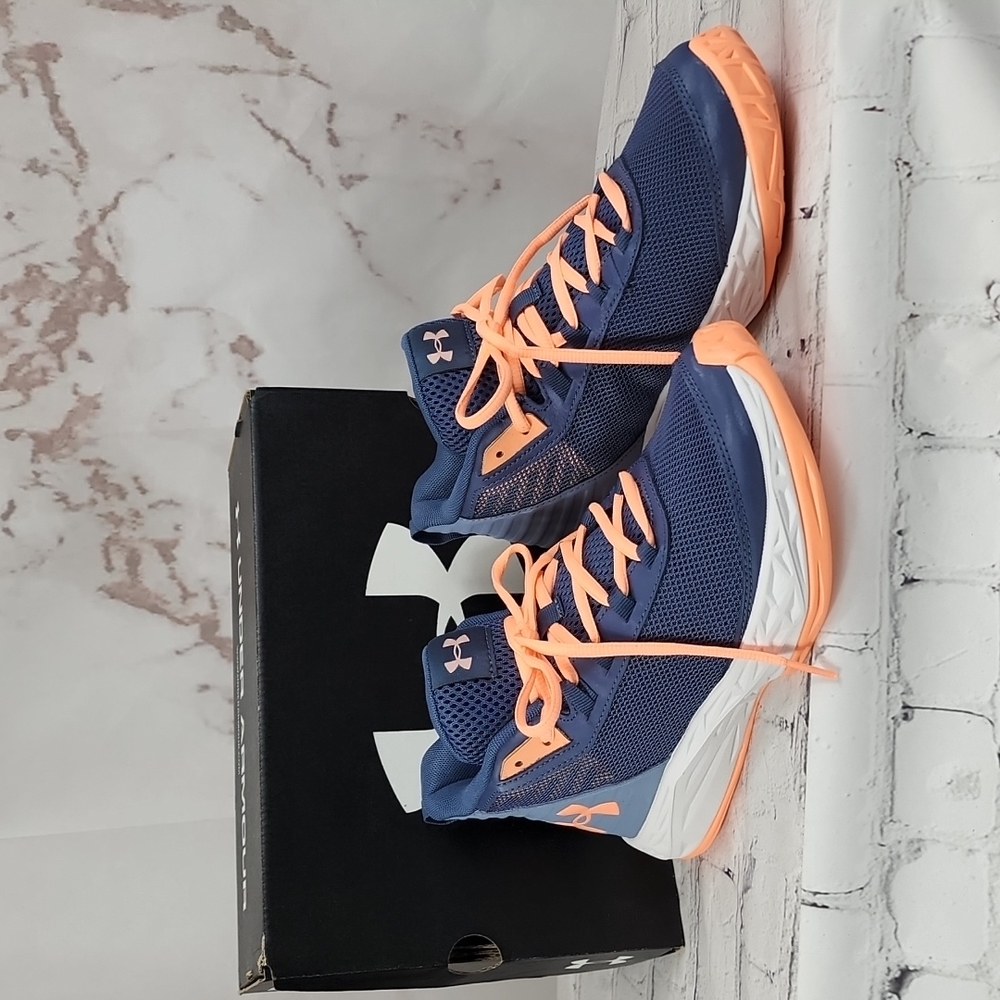 Under Armour Girls' Grade School sneaker